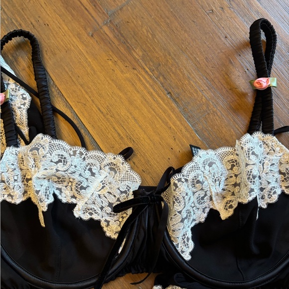 For love and lemons Maeve 3 piece lingerie set - Picture 3 of 16